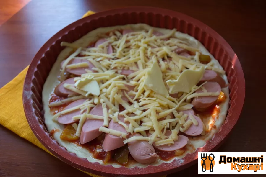 Піца з сосисками - фото крок 3