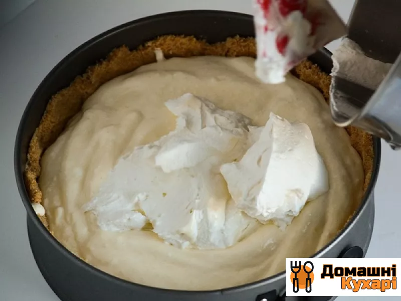 Пирог с ананасами без выпечки - фото крок 6