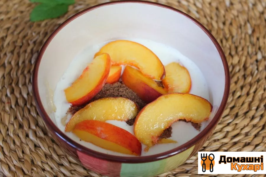 Корисний коктейль з йогурту з персиком і насінням льону - фото крок 4