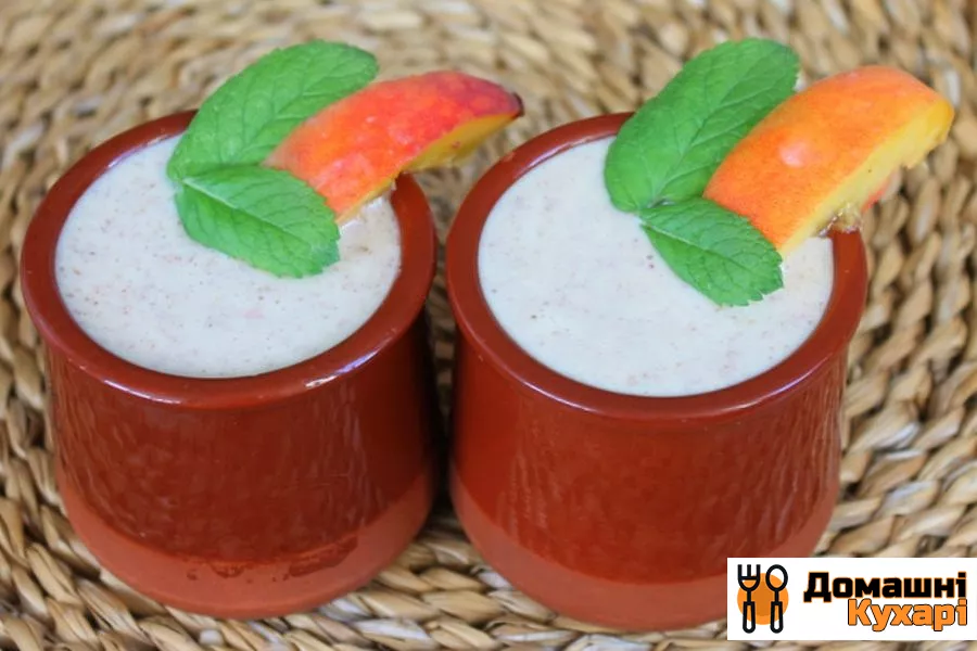 Корисний коктейль з йогурту з персиком і насінням льону - фото крок 6
