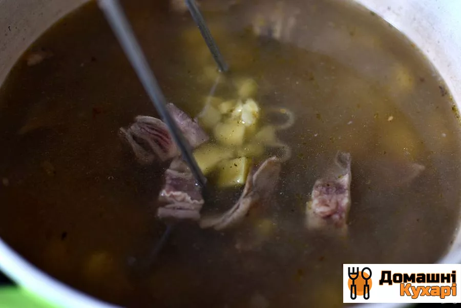 Пряний картопляний суп з горіхами - фото крок 6