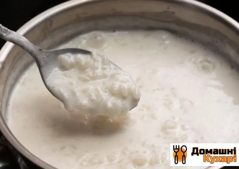 Рисова каша на молоці - фото крок 5