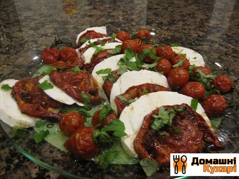 Салат з моцарелли і запечених помідорів - фото крок 5