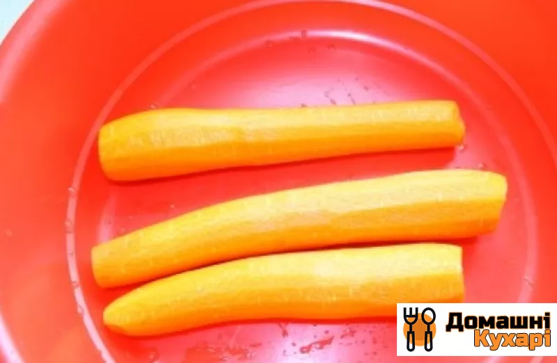 Салат из огурцов и морковки на зиму - фото крок 2