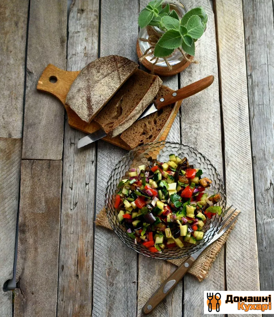 Салат з овочів-гриль зі свіжим огірком - фото крок 6