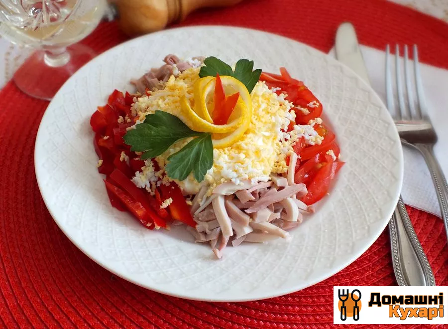 Салат з кальмарами, помідорами і перцем - фото крок 9