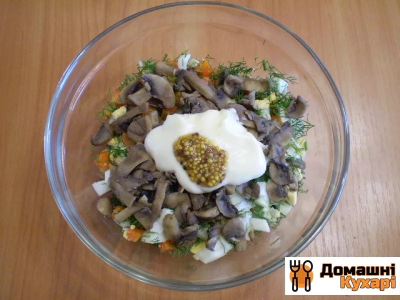 Салат з картоплею та грибами - фото крок 5