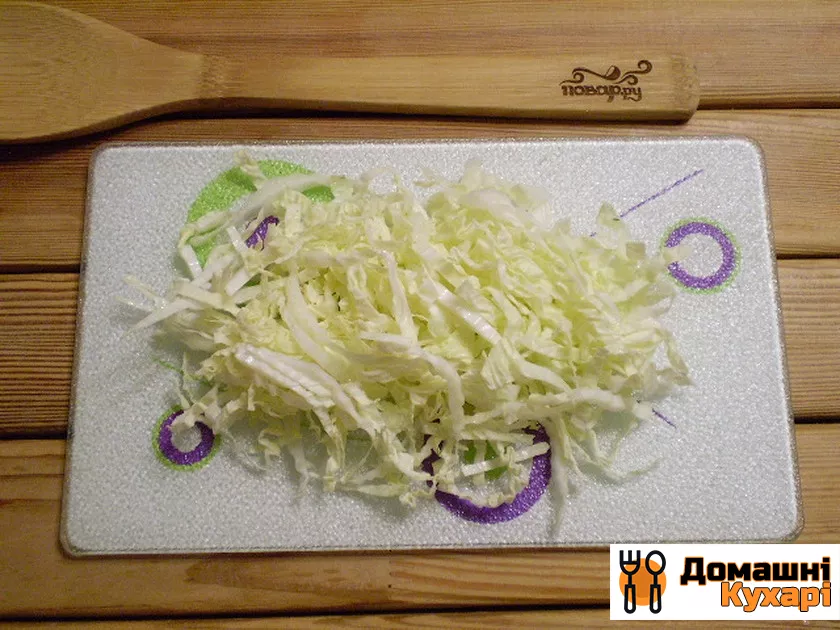 Салат з крабовими паличками і кукурудзою - фото крок 3