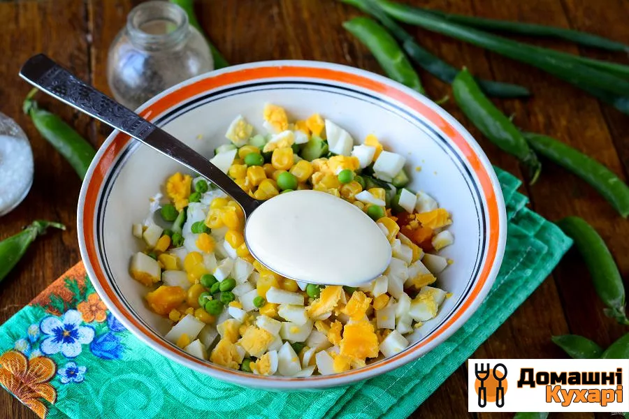 Салат з кукурудзою, горошком і огірком - фото крок 7