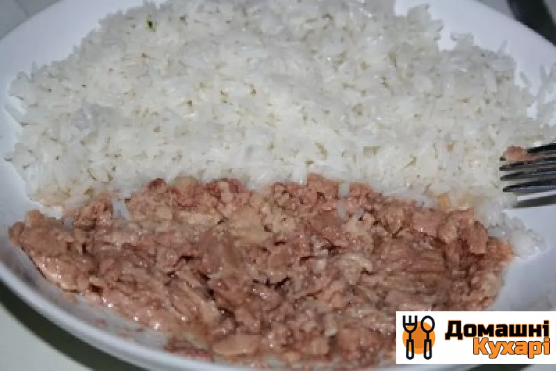 Салат з печінкою тріски і рисом - фото крок 1