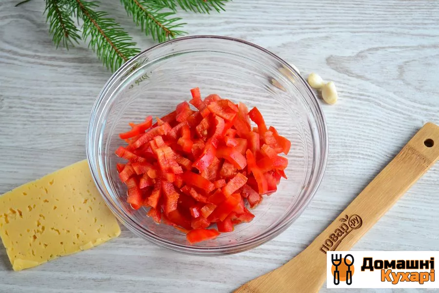 Салат з перцем, помідорами і крабовими паличками - фото крок 3