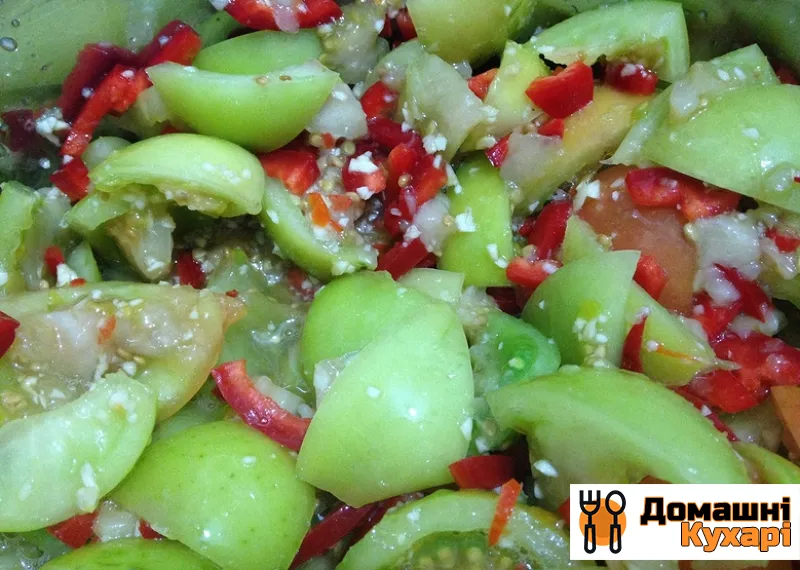 Салат із зеленими помідорами на зиму - фото крок 3